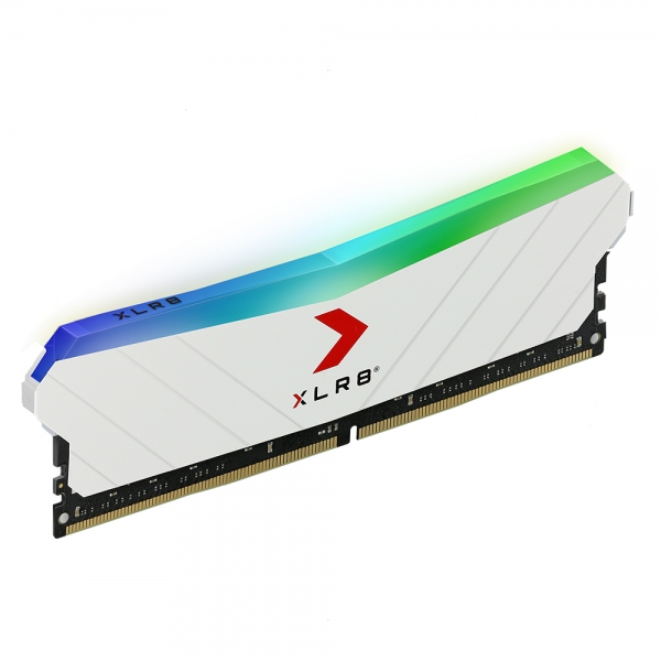 PNY XLR8 DDR4 32GB 3200MHz メモリ 8GB×4 ピンク パステルピンクのDDR4メモリー、PNYからRGBライトバー搭載DDR4